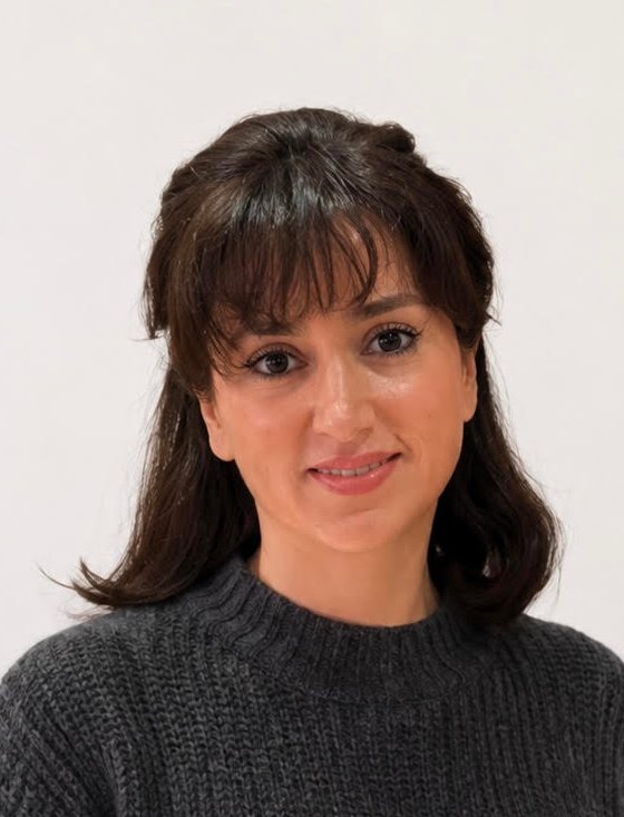 Portrait of Zahra Anvari